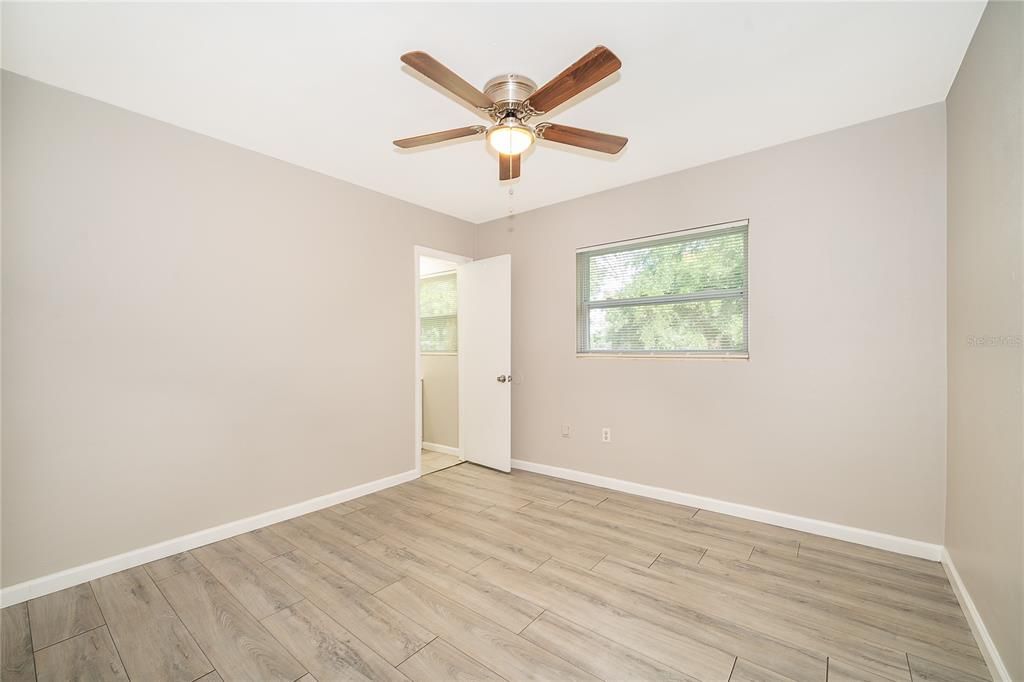 En Venta: $245,000 (3 camas, 2 baños, 1040 Pies cuadrados)