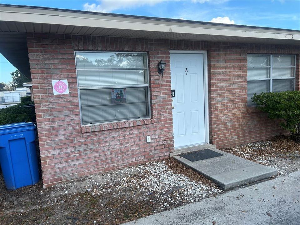 En Venta: $449,900 (4 camas, 0 baños, 1834 Pies cuadrados)