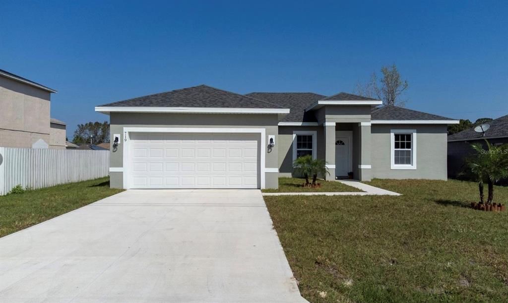 For Rent: $2,300 (4 beds, 2 baths, 1765 Square Feet)