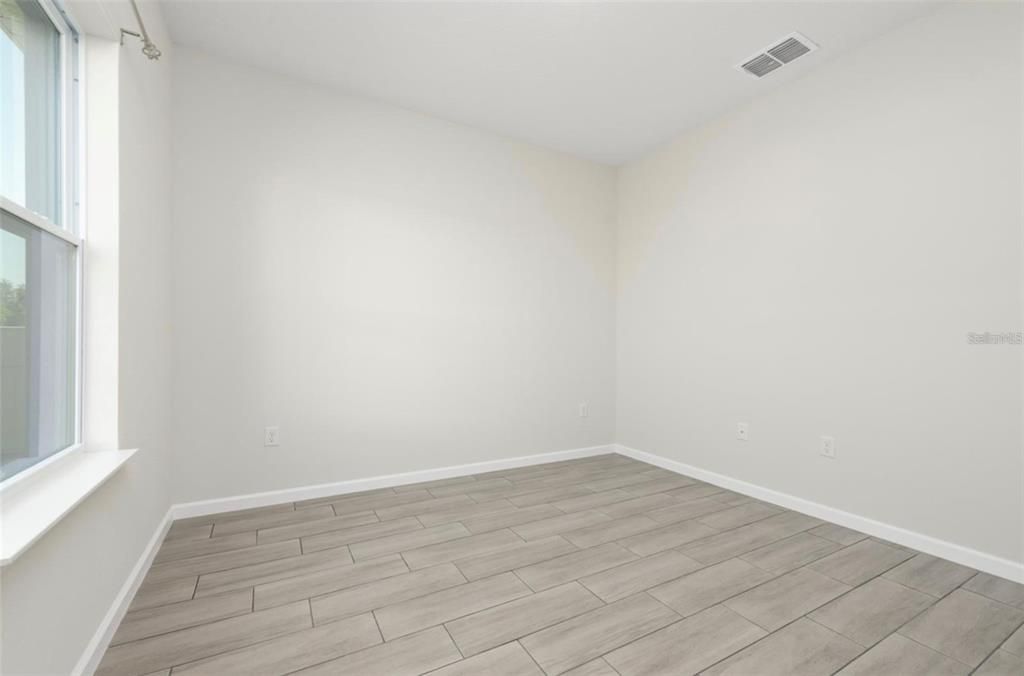 For Rent: $2,300 (4 beds, 2 baths, 1765 Square Feet)