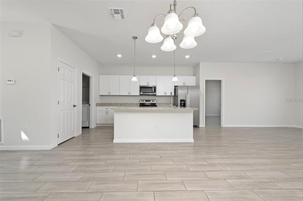 For Rent: $2,300 (4 beds, 2 baths, 1765 Square Feet)