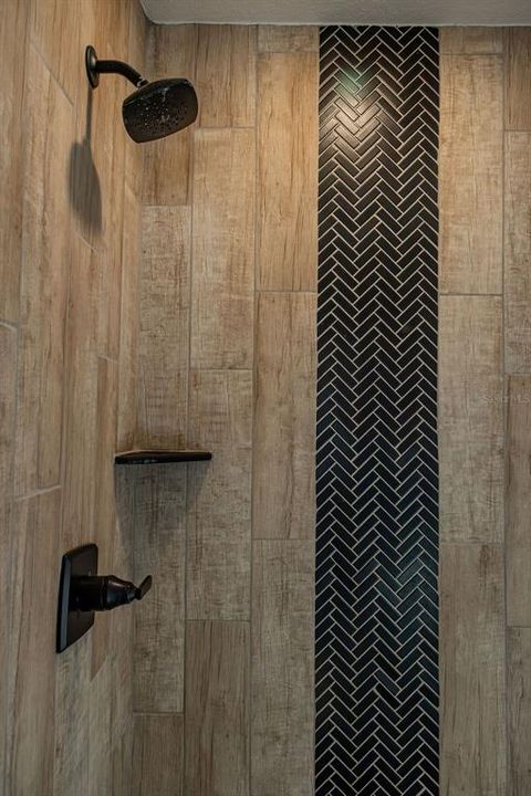 En Venta: $530,000 (4 camas, 3 baños, 2671 Pies cuadrados)