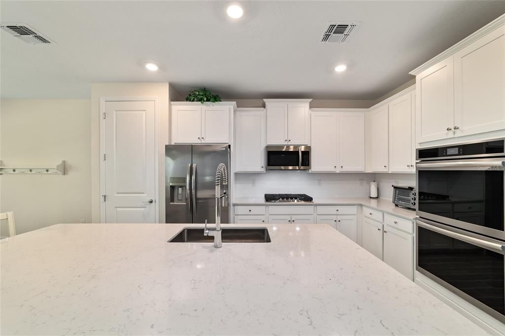 На продажу: $508,750 (4 спален, 2 ванн, 2292 Квадратных фут)