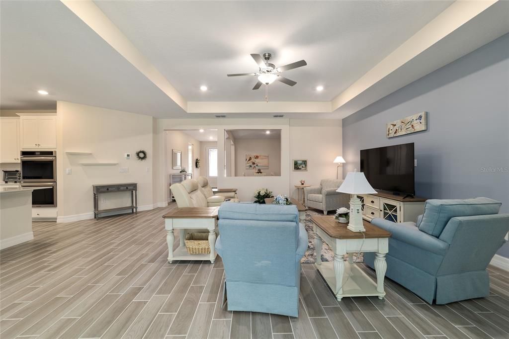 На продажу: $508,750 (4 спален, 2 ванн, 2292 Квадратных фут)