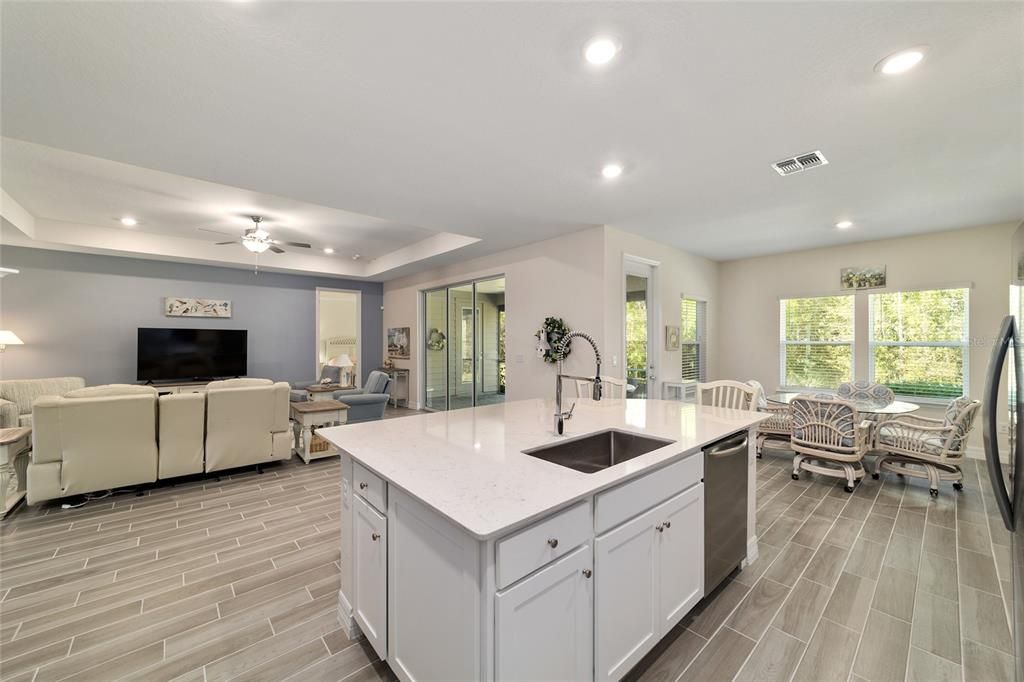 На продажу: $508,750 (4 спален, 2 ванн, 2292 Квадратных фут)