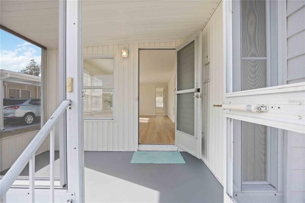 For Rent: $1,700 (2 beds, 2 baths, 834 Square Feet)