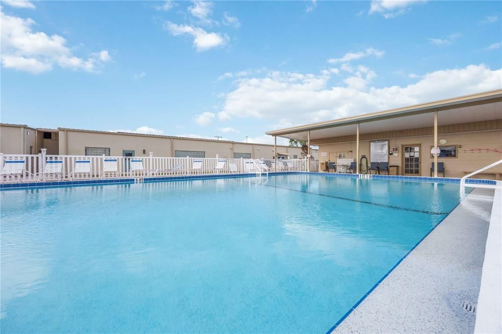 For Rent: $1,700 (2 beds, 2 baths, 834 Square Feet)