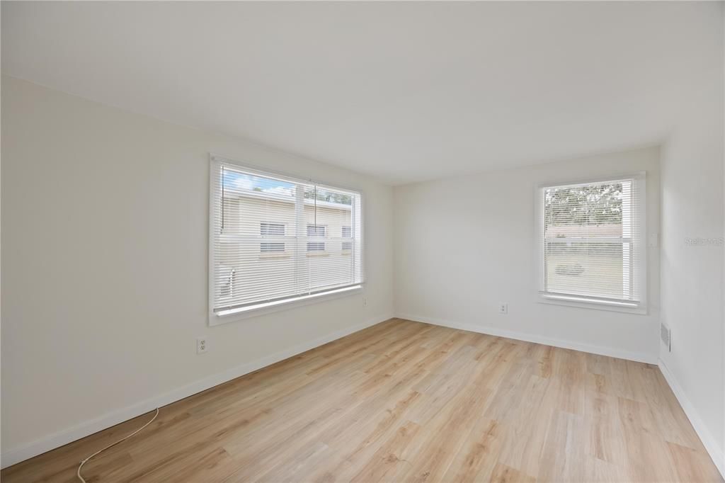 For Rent: $1,700 (2 beds, 2 baths, 834 Square Feet)