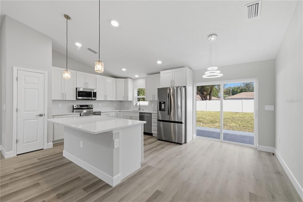 待售: $287,500 (3 贝兹, 2 浴室, 1478 平方英尺)