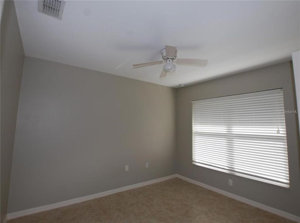 В аренду: $1,800 (3 спален, 2 ванн, 1236 Квадратных фут)