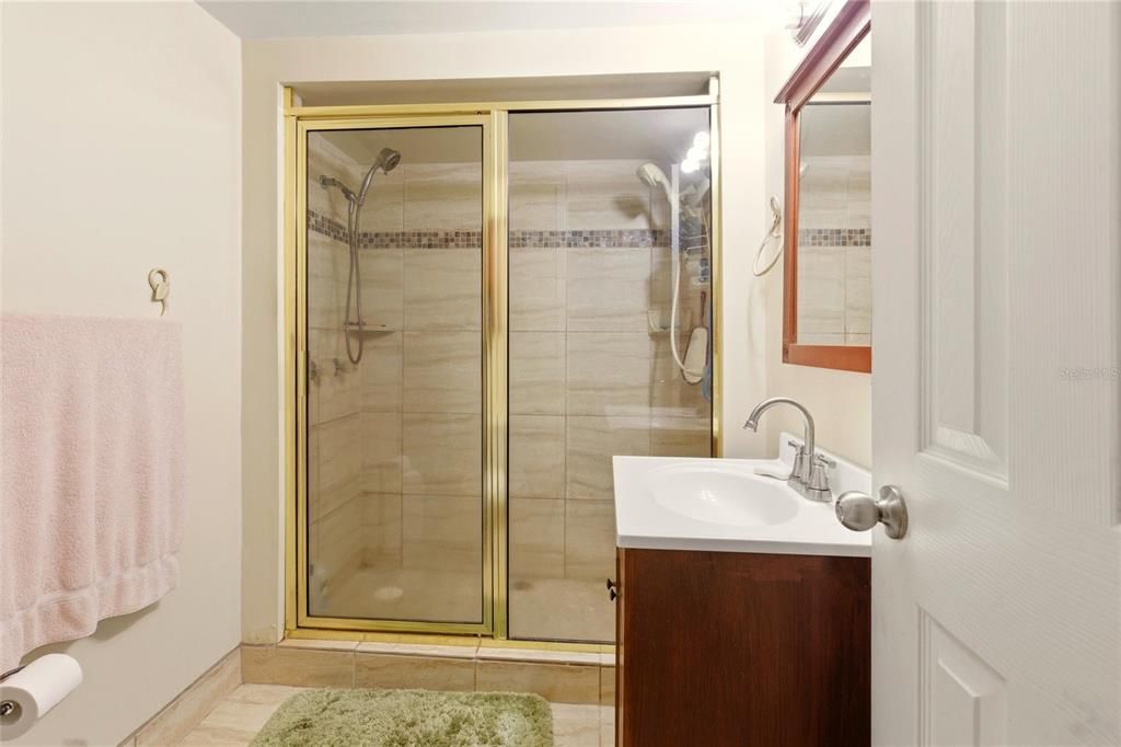 En Venta: $579,900 (4 camas, 3 baños, 4416 Pies cuadrados)