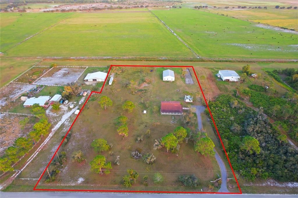 En Venta: $579,900 (4 camas, 3 baños, 4416 Pies cuadrados)