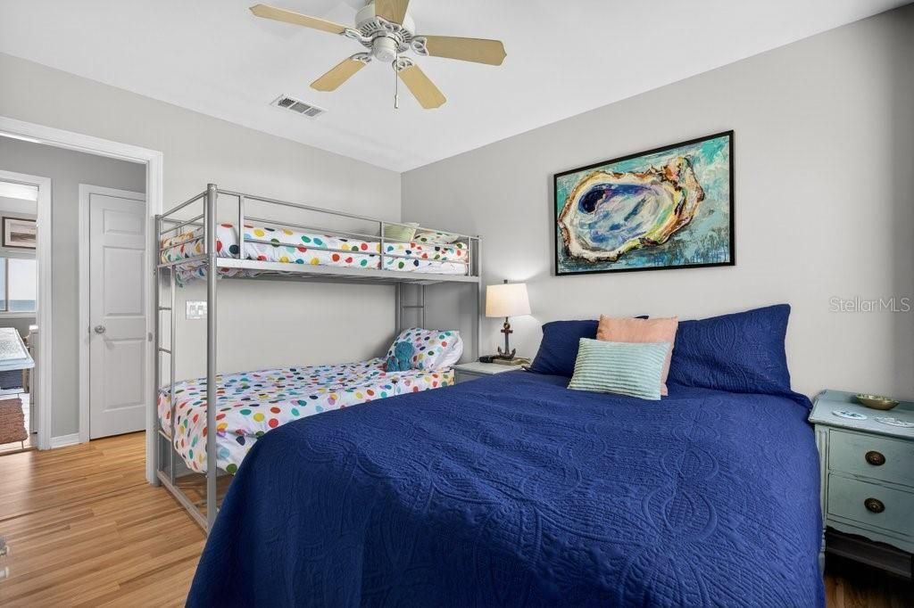 For Sale: $639,000 (2 beds, 2 baths, 1064 Square Feet)