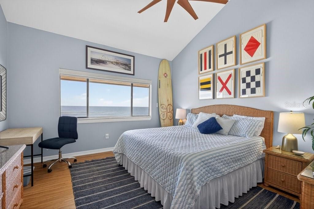 For Sale: $639,000 (2 beds, 2 baths, 1064 Square Feet)