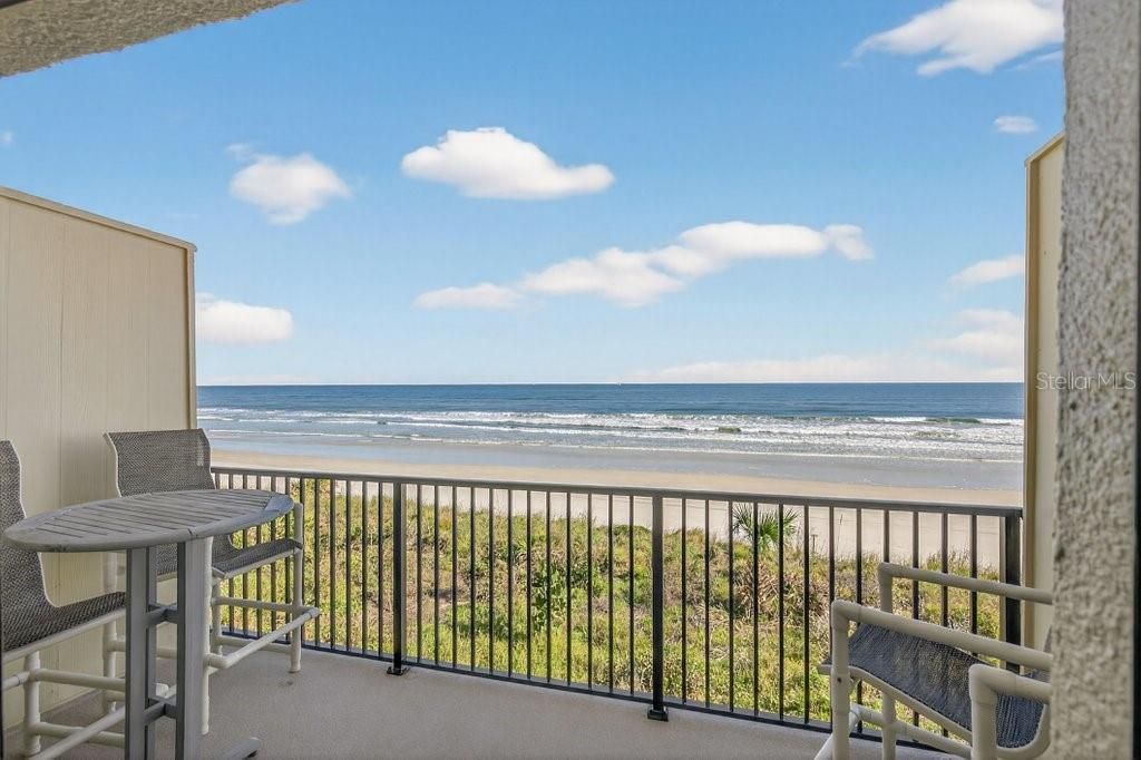 For Sale: $639,000 (2 beds, 2 baths, 1064 Square Feet)