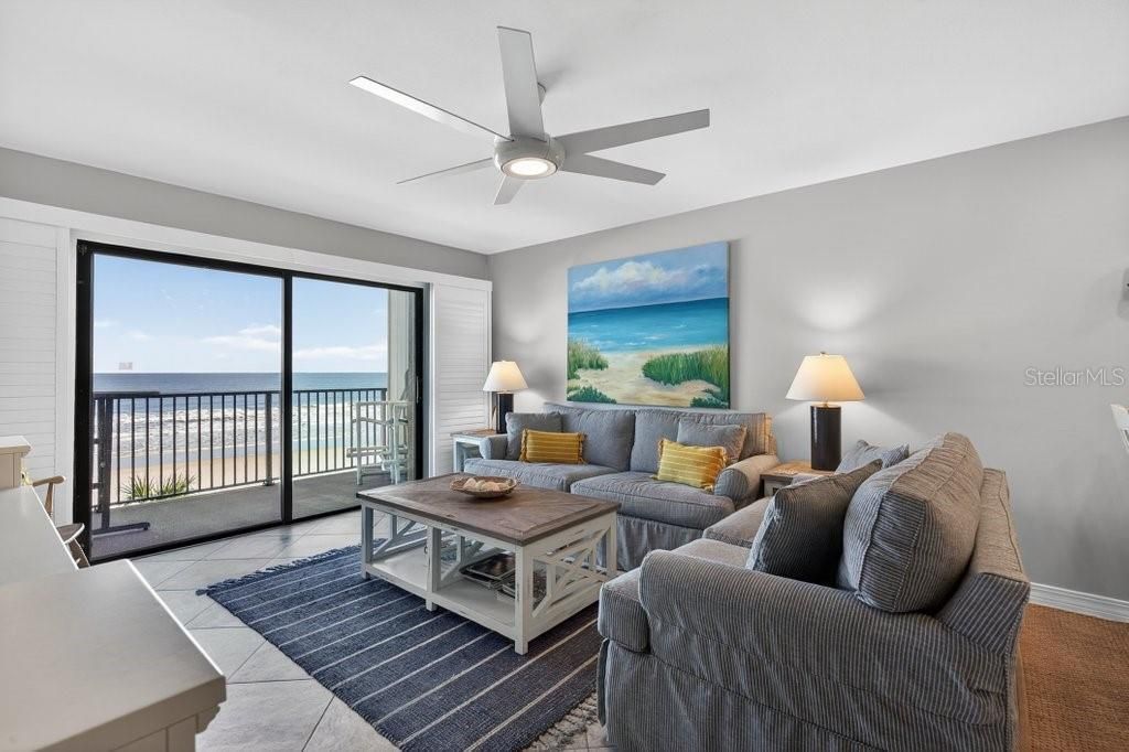 For Sale: $639,000 (2 beds, 2 baths, 1064 Square Feet)