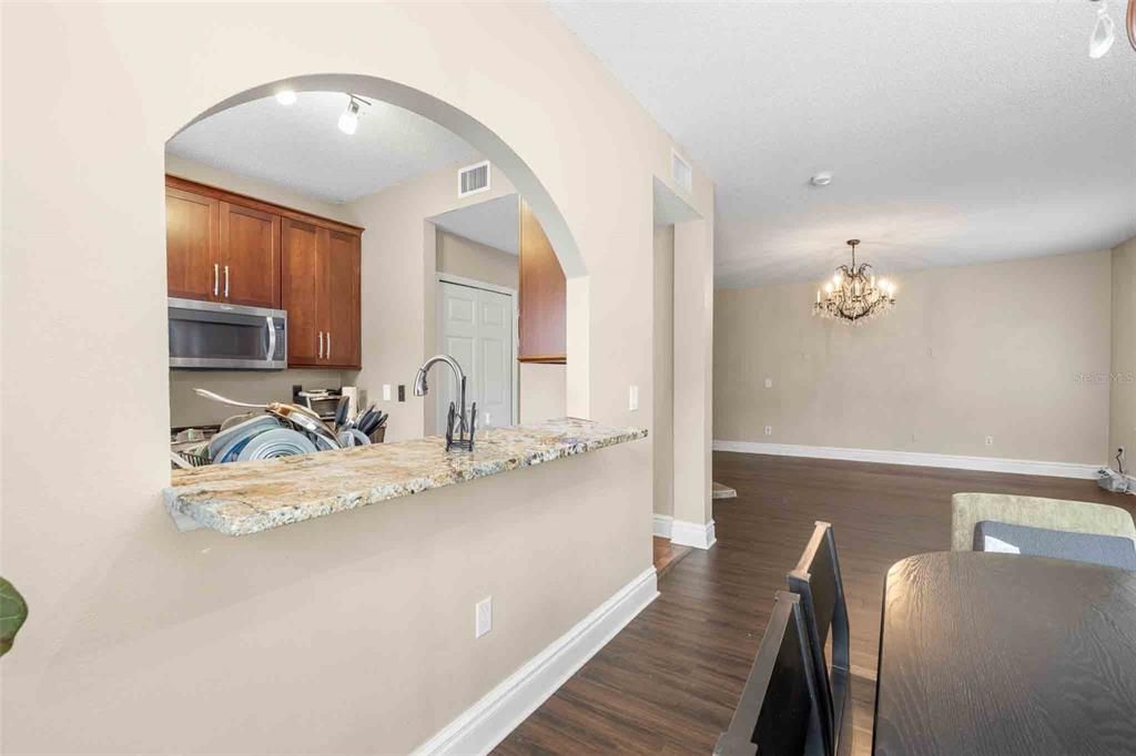 For Sale: $225,000 (3 beds, 2 baths, 1364 Square Feet)