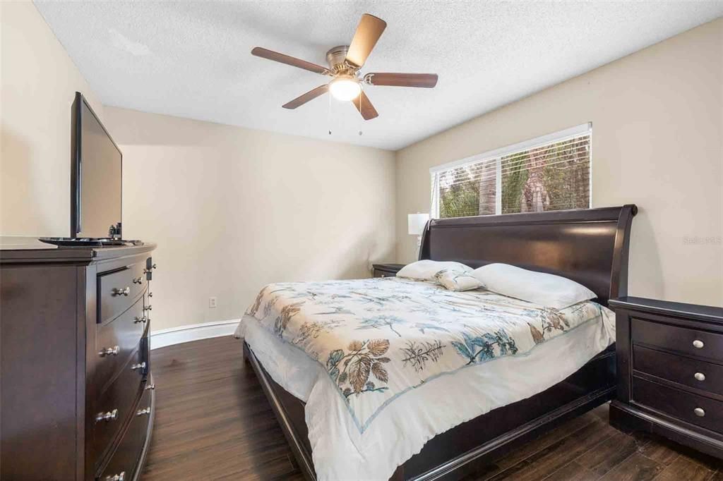 For Sale: $225,000 (3 beds, 2 baths, 1364 Square Feet)