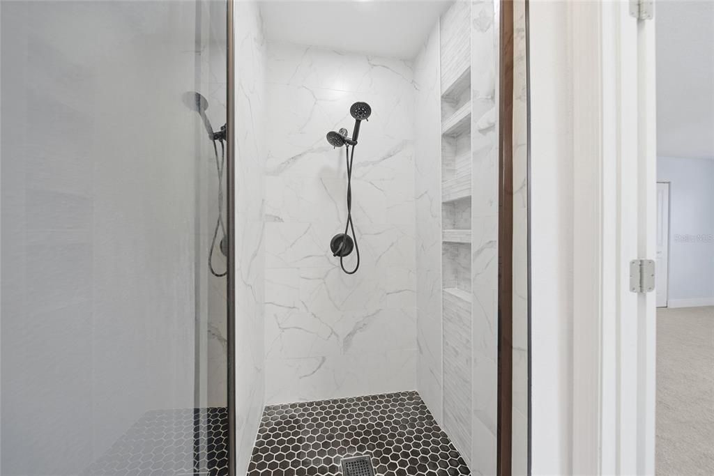 На продажу: $610,000 (4 спален, 4 ванн, 2572 Квадратных фут)