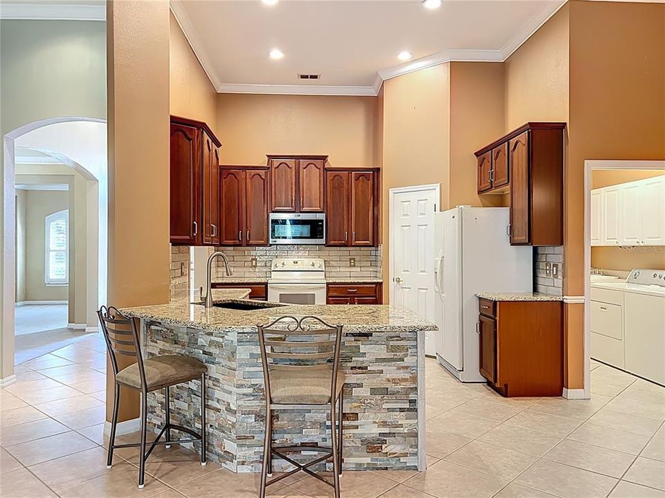 待售: $490,000 (4 贝兹, 3 浴室, 2280 平方英尺)