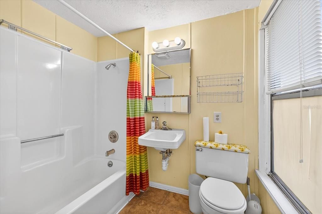 For Sale: $375,000 (0 beds, 0 baths, 1970 Square Feet)