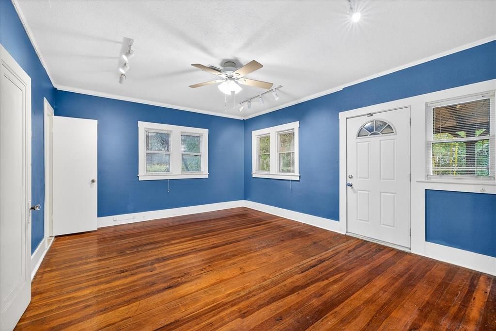 For Sale: $375,000 (0 beds, 0 baths, 1970 Square Feet)