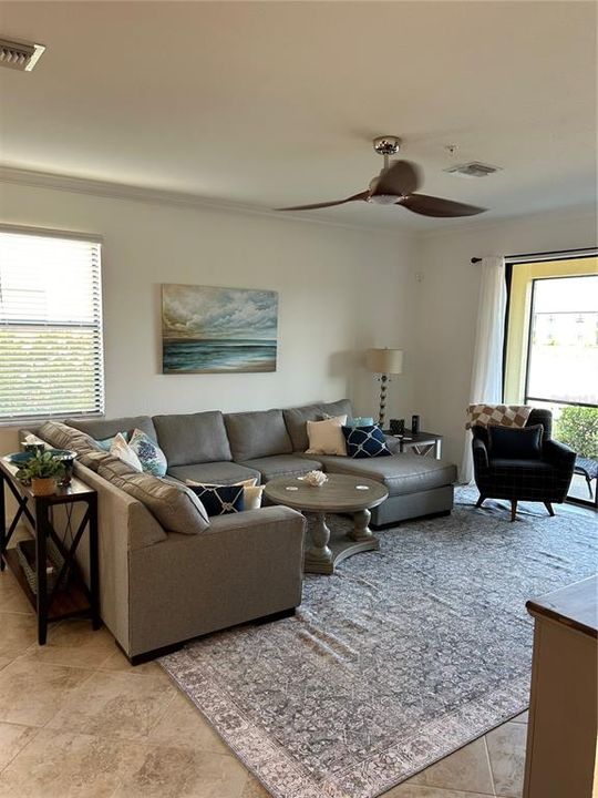 В аренду: $5,200 (3 спален, 2 ванн, 1950 Квадратных фут)