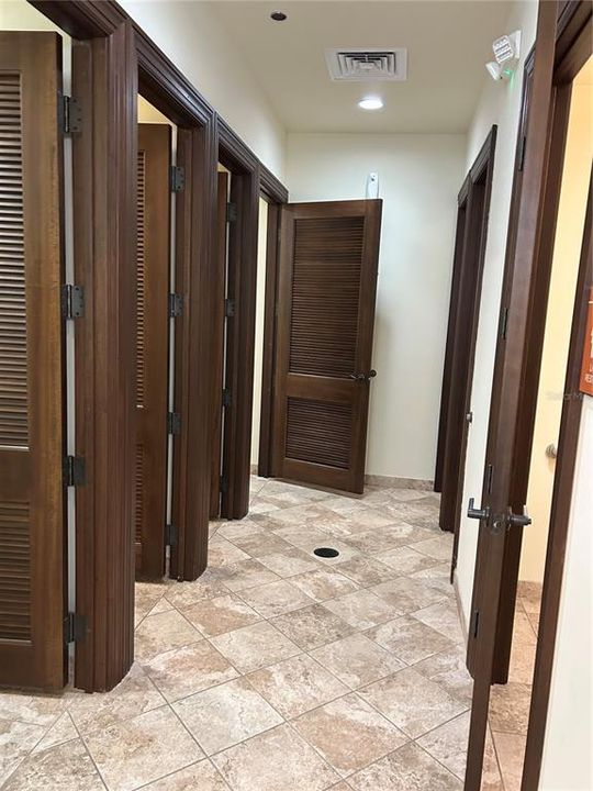 В аренду: $5,200 (3 спален, 2 ванн, 1950 Квадратных фут)