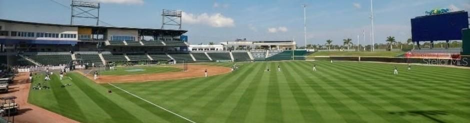 В аренду: $5,200 (3 спален, 2 ванн, 1950 Квадратных фут)