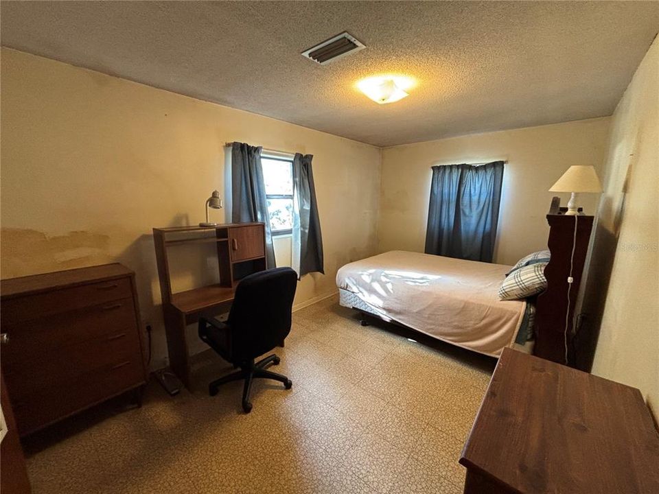 En Venta: $197,500 (3 camas, 2 baños, 1118 Pies cuadrados)