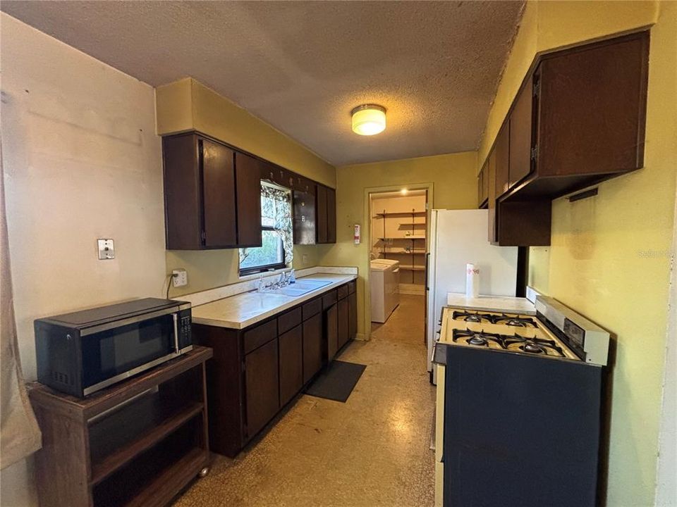 En Venta: $197,500 (3 camas, 2 baños, 1118 Pies cuadrados)