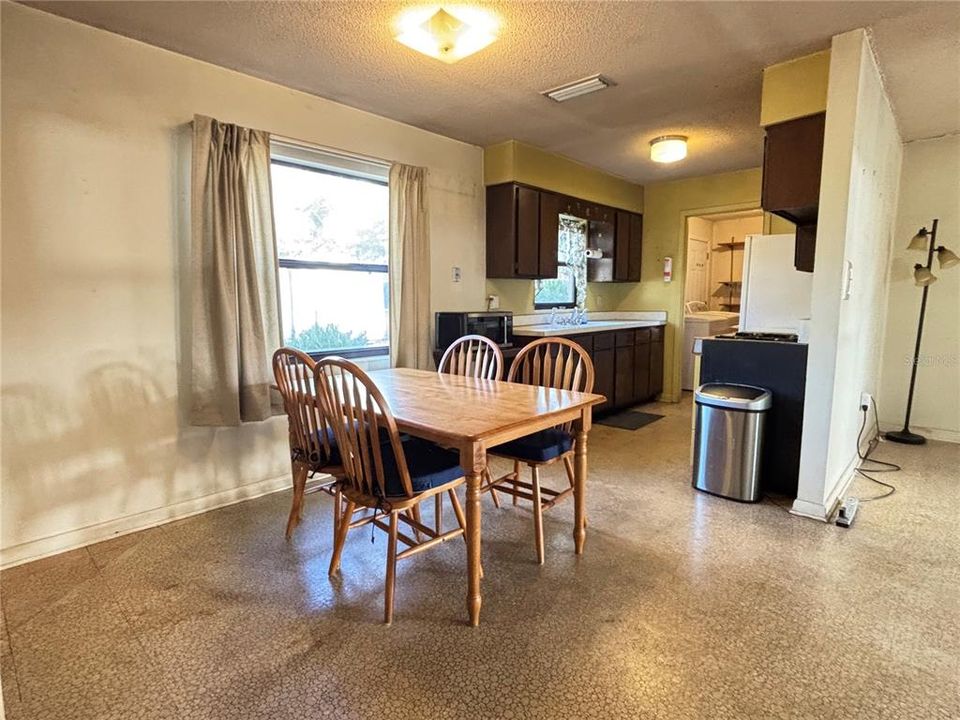 En Venta: $197,500 (3 camas, 2 baños, 1118 Pies cuadrados)