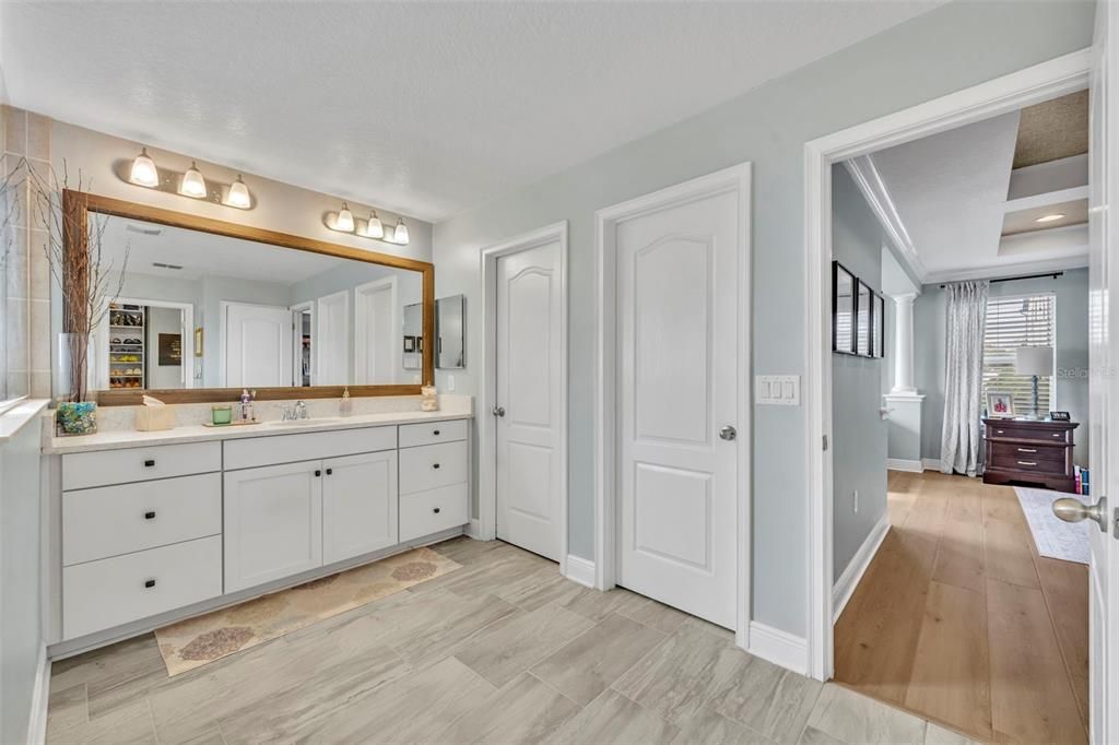 For Sale: $835,000 (5 beds, 3 baths, 3920 Square Feet)