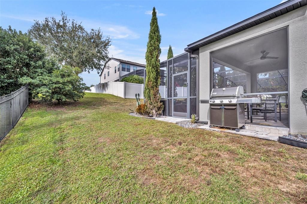 For Sale: $835,000 (5 beds, 3 baths, 3920 Square Feet)