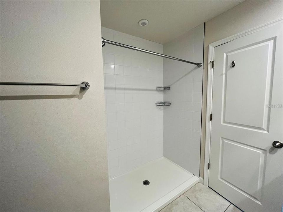 For Rent: $1,850 (3 beds, 2 baths, 1413 Square Feet)