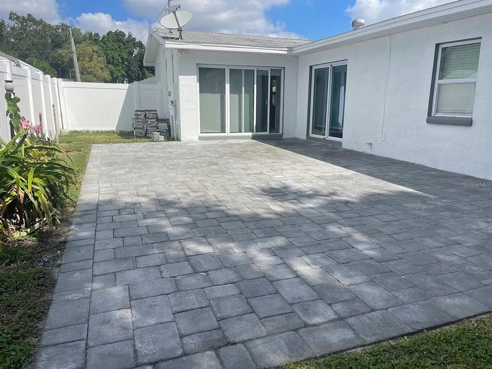 В аренду: $3,195 (3 спален, 2 ванн, 1594 Квадратных фут)