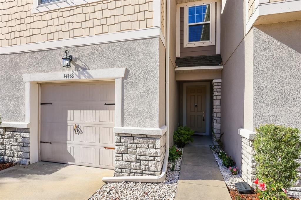 En Renta: $2,750 (3 camas, 2 baños, 1961 Pies cuadrados)