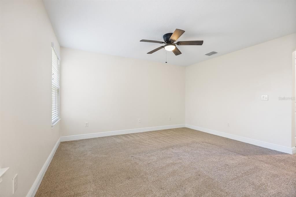 En Renta: $2,750 (3 camas, 2 baños, 1961 Pies cuadrados)