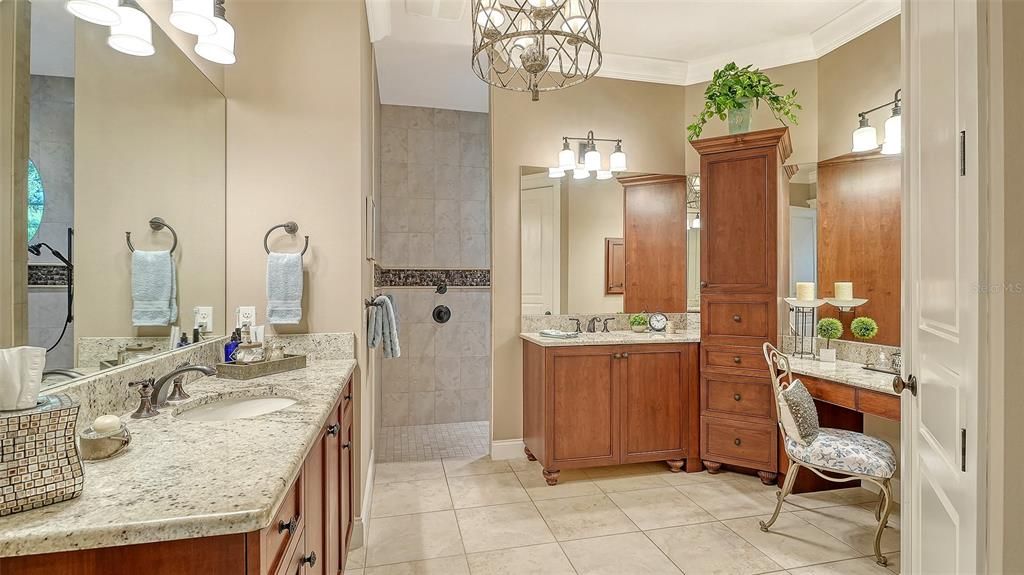 待售: $2,895,000 (3 贝兹, 3 浴室, 2714 平方英尺)