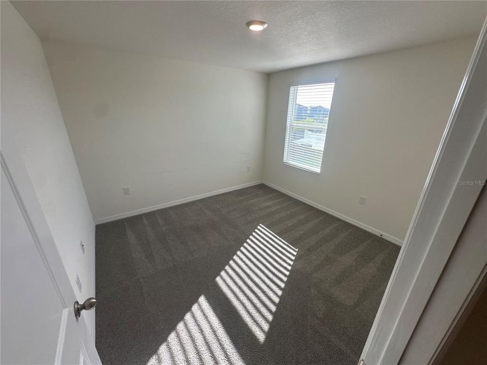 For Rent: $2,575 (5 beds, 3 baths, 2522 Square Feet)