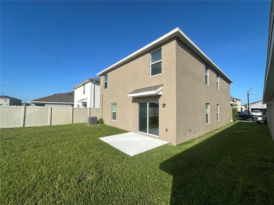 For Rent: $2,575 (5 beds, 3 baths, 2522 Square Feet)