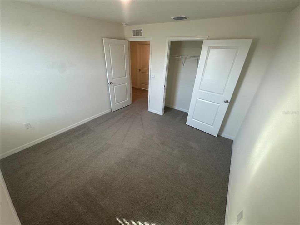 For Rent: $2,575 (5 beds, 3 baths, 2522 Square Feet)