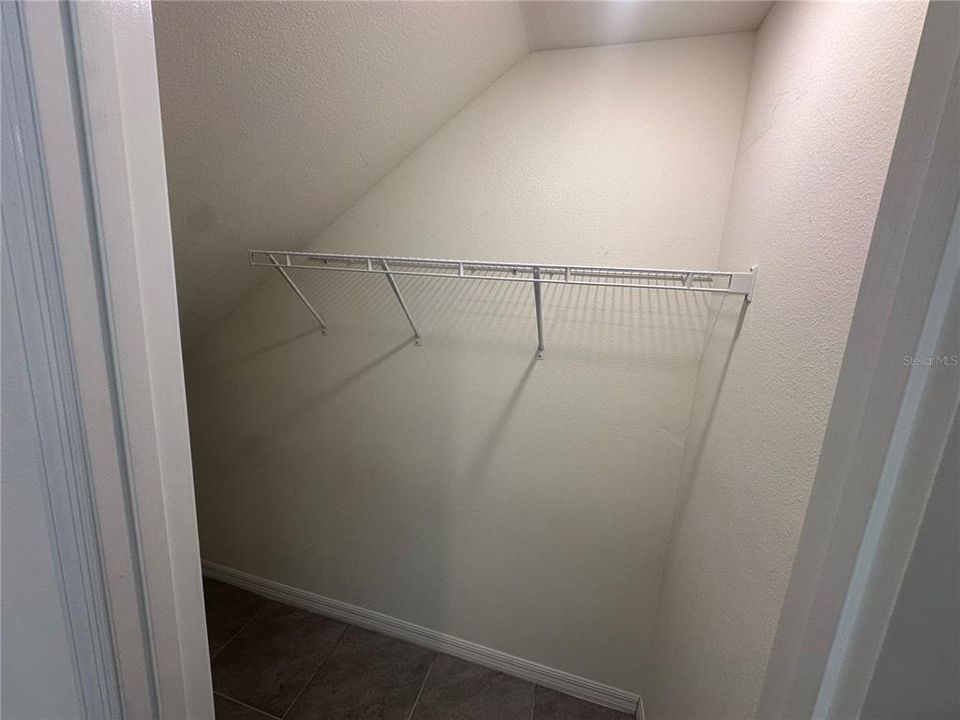 For Rent: $2,575 (5 beds, 3 baths, 2522 Square Feet)