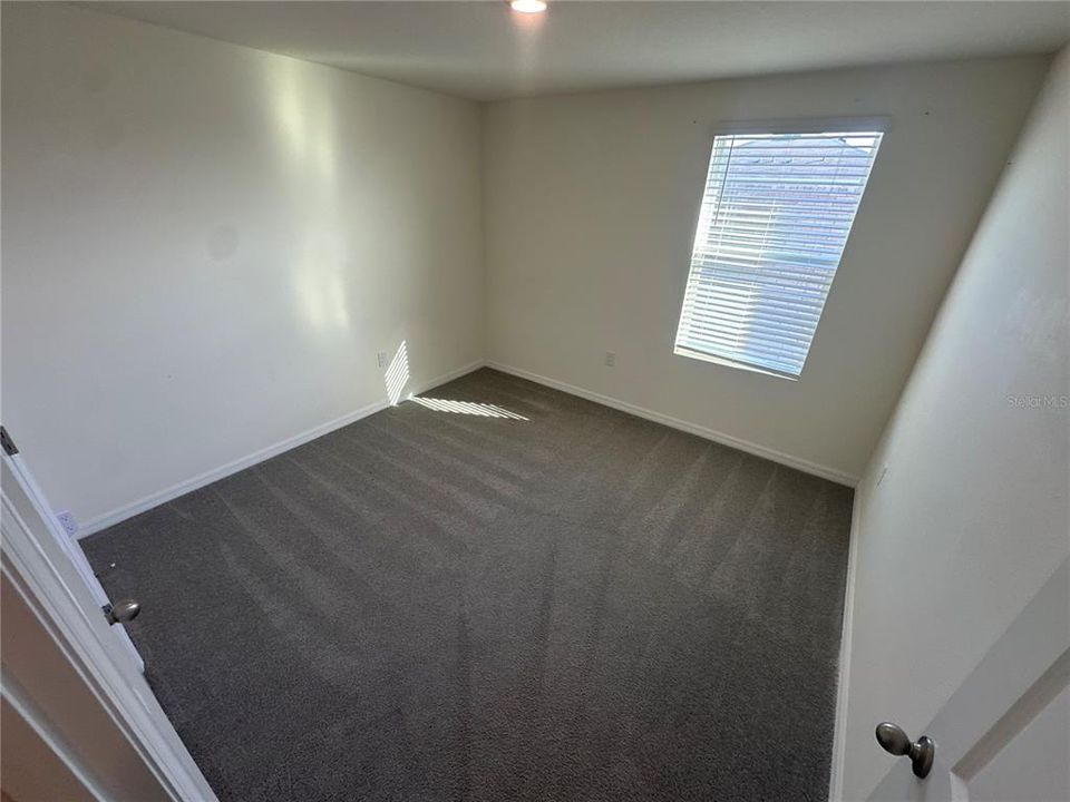 For Rent: $2,575 (5 beds, 3 baths, 2522 Square Feet)