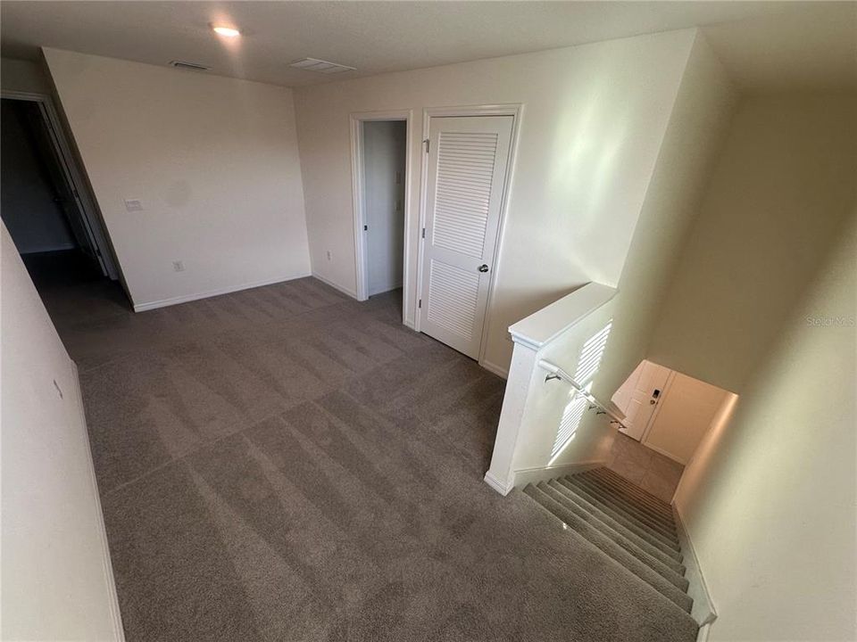 For Rent: $2,575 (5 beds, 3 baths, 2522 Square Feet)