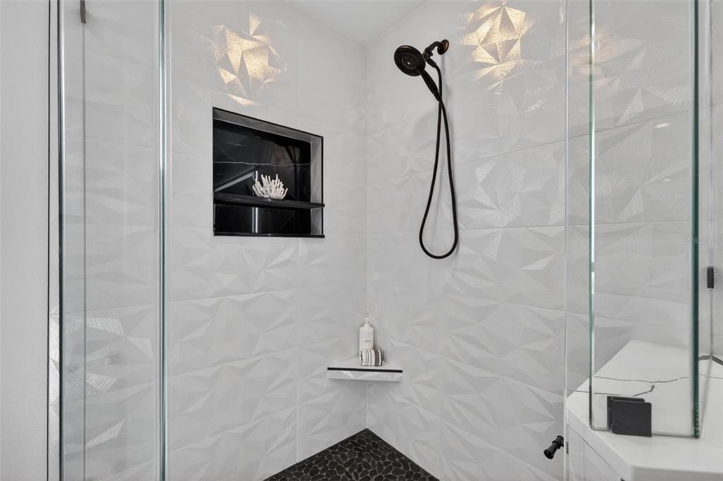 For Sale: $839,000 (4 beds, 3 baths, 2559 Square Feet)