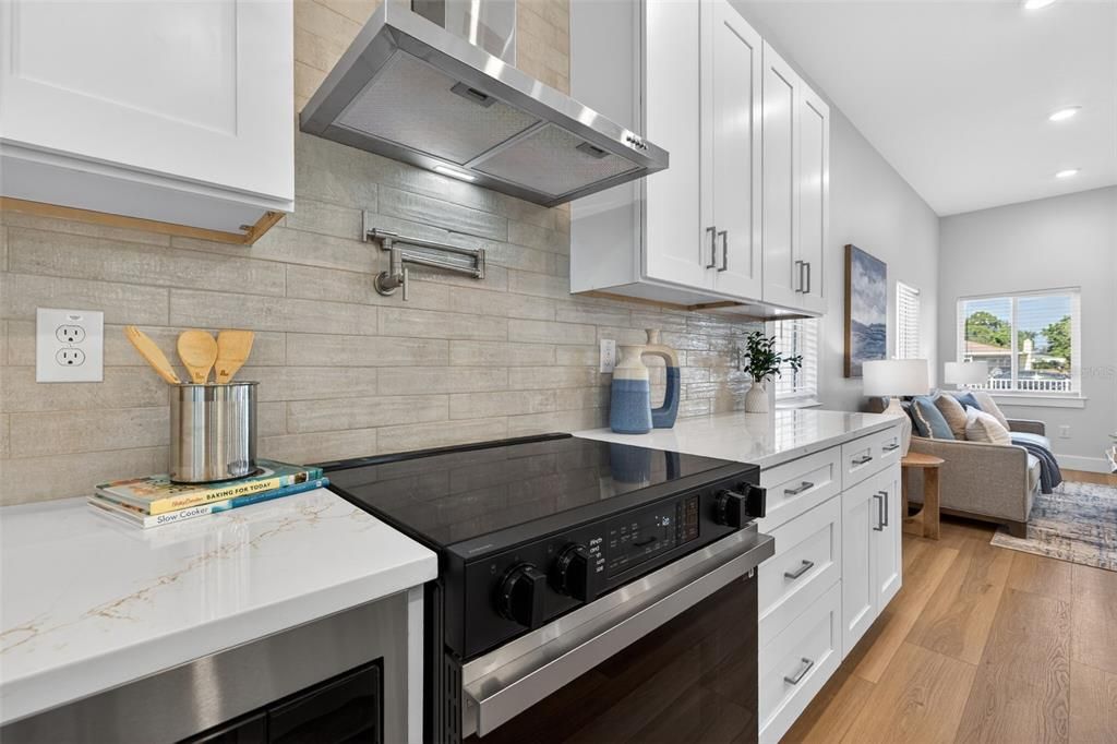 For Sale: $839,000 (4 beds, 3 baths, 2559 Square Feet)