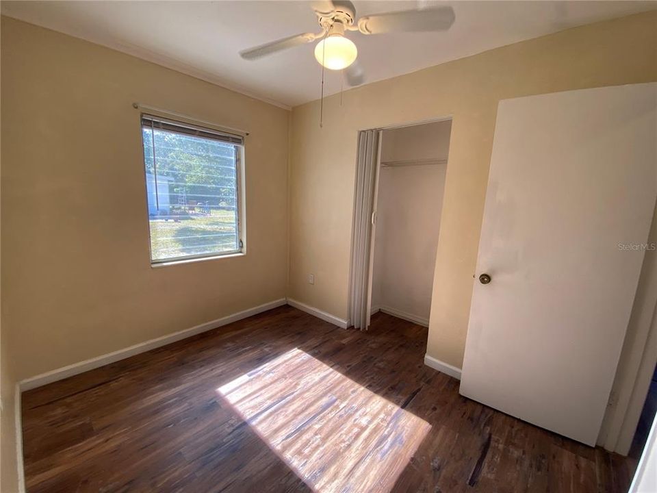 出租: $1,500 (3 贝兹, 1 浴室, 1044 平方英尺)