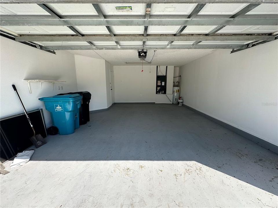 En Venta: $389,900 (4 camas, 2 baños, 1438 Pies cuadrados)