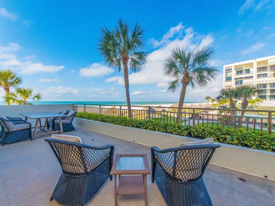 待售: $825,000 (2 贝兹, 2 浴室, 1380 平方英尺)